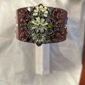 Nice cuff copper bracelet, rhinestones studs on sides. Like new , worn once